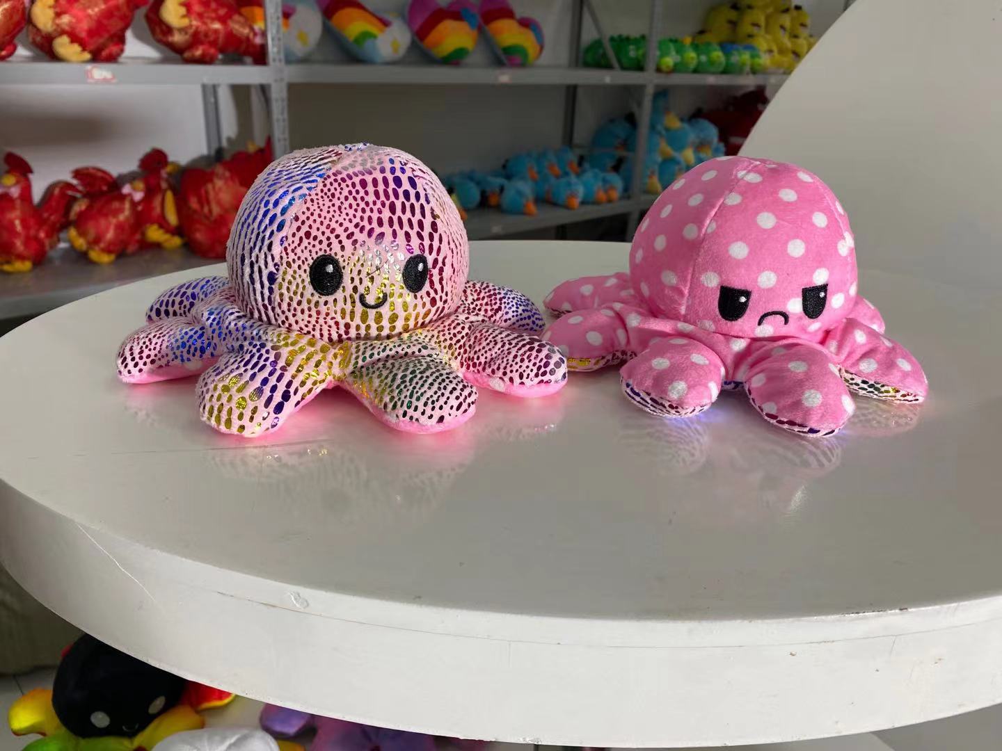 Octopus figurine pendant