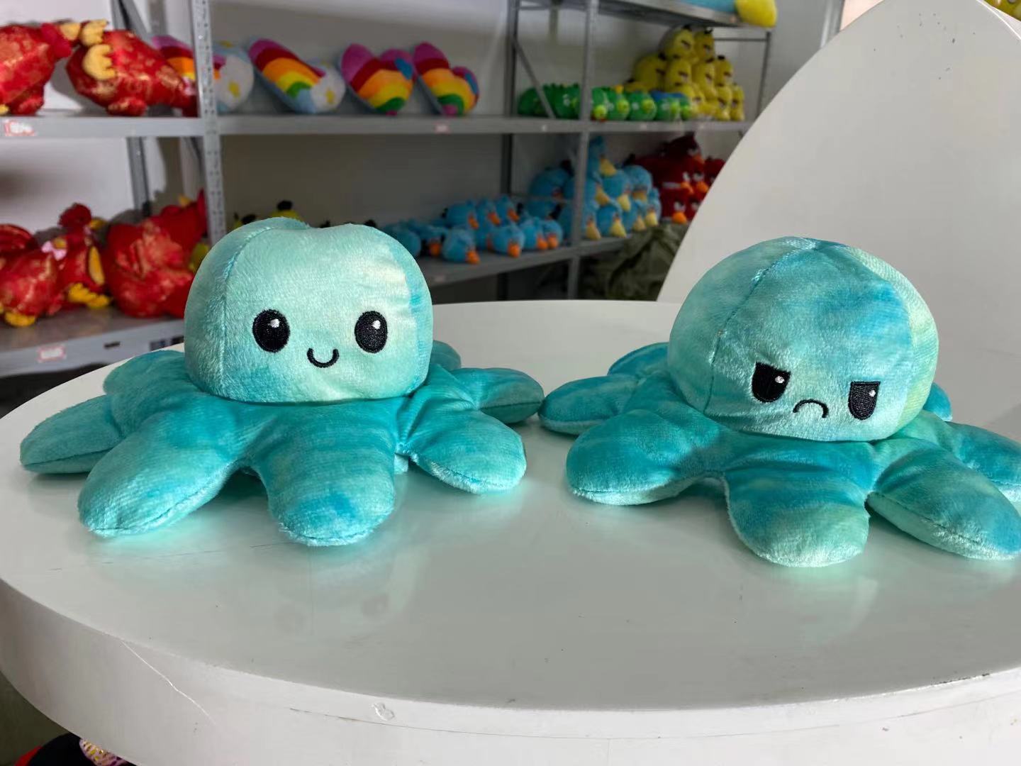 Octopus figurine pendant
