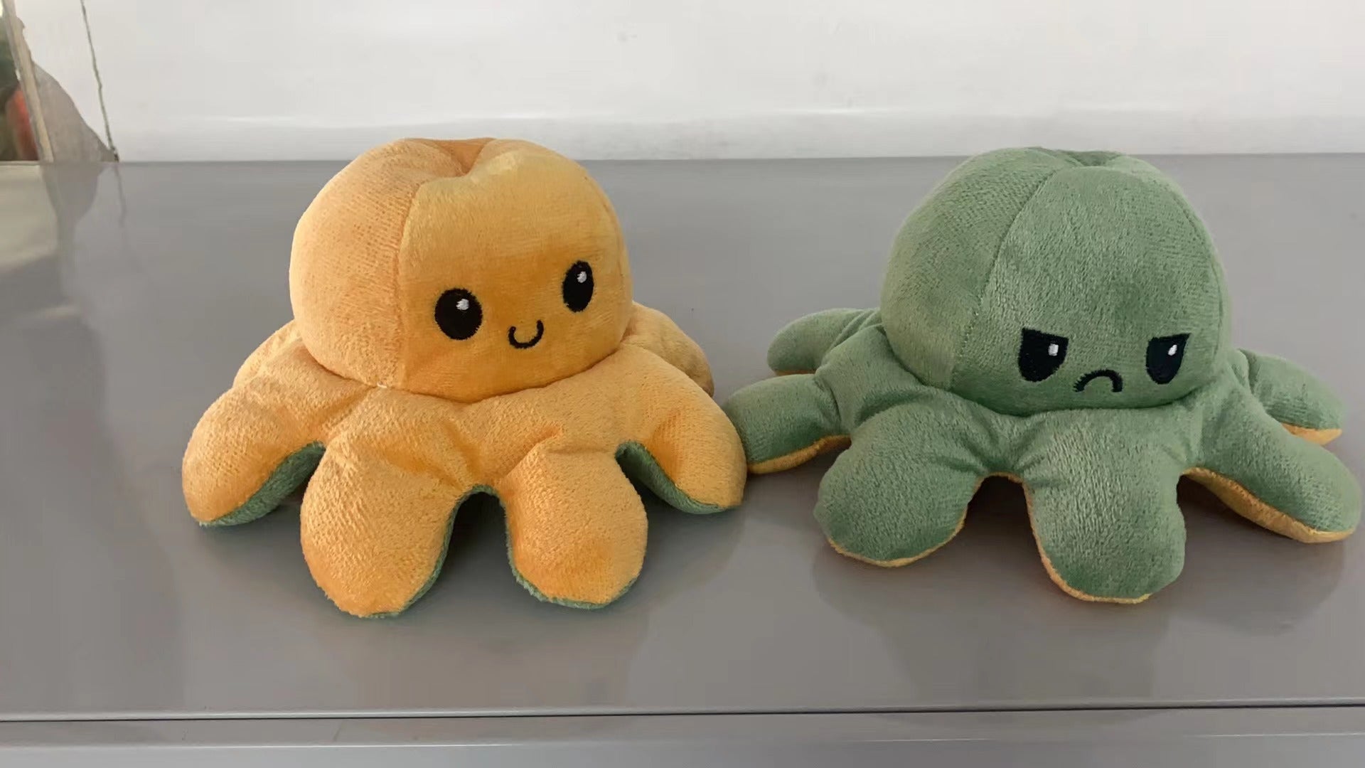 Octopus figurine pendant