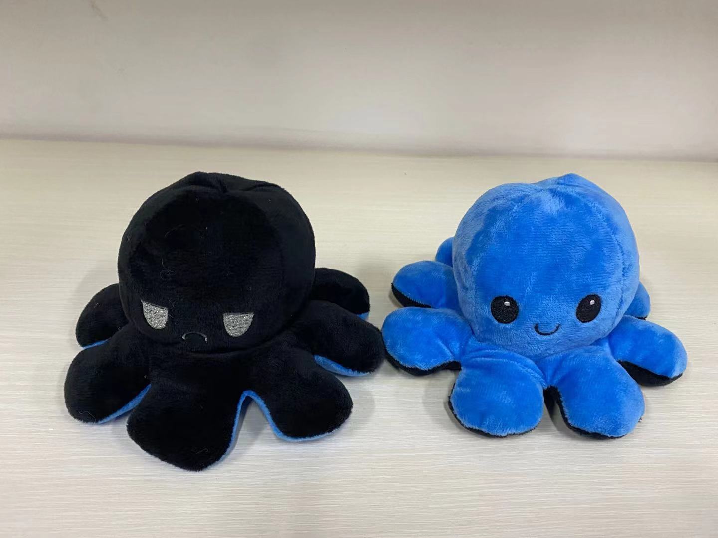 Octopus figurine pendant