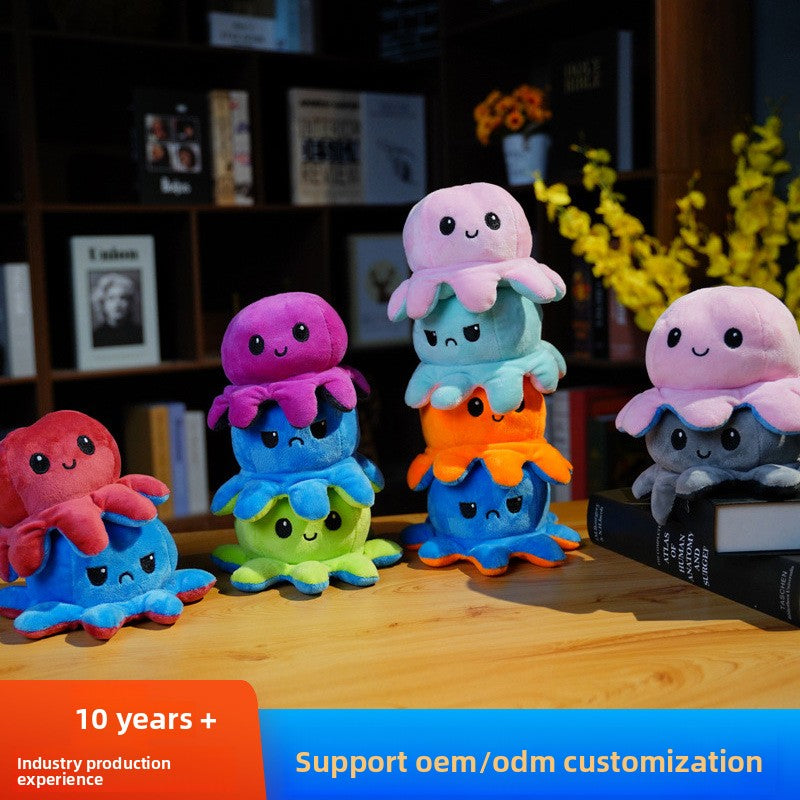 Octopus figurine pendant