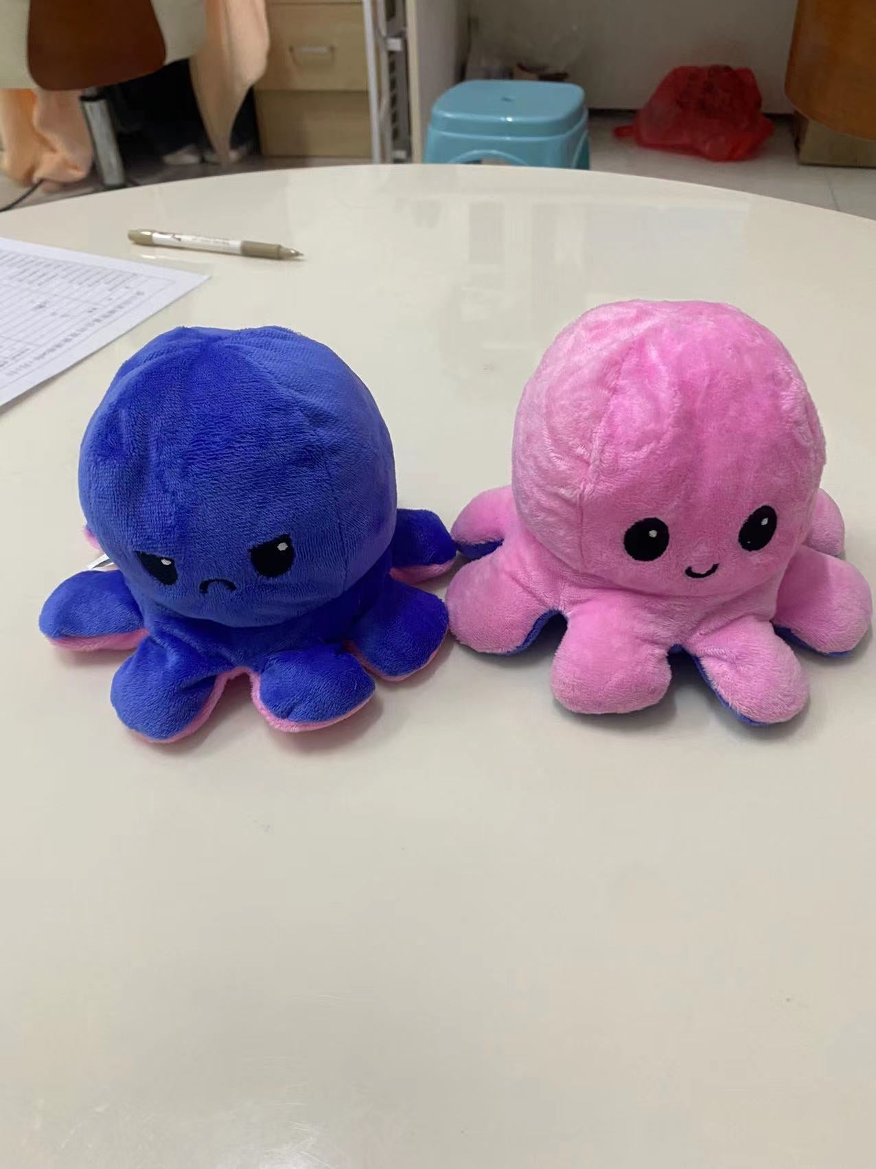 Octopus figurine pendant