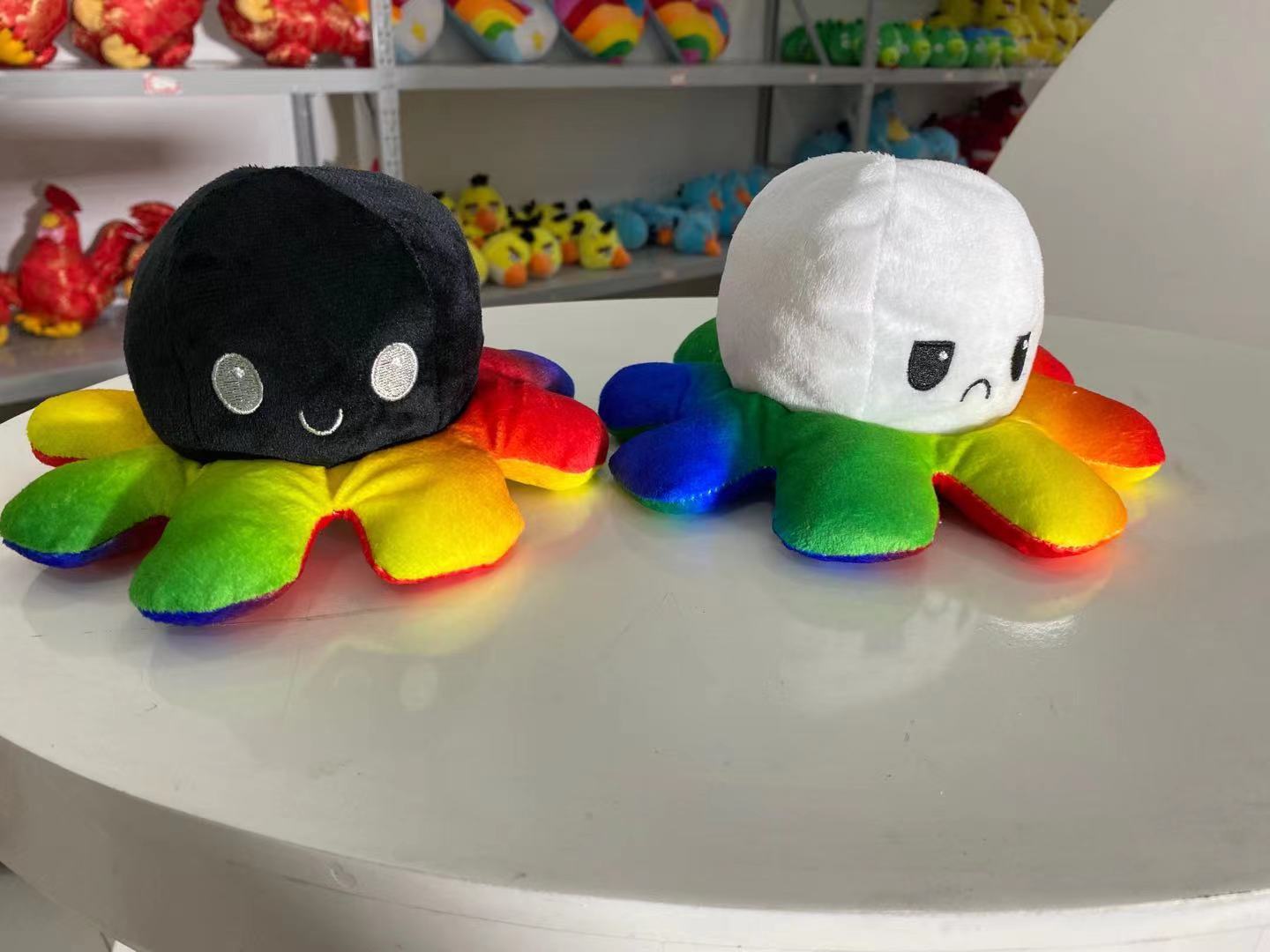 Octopus figurine pendant